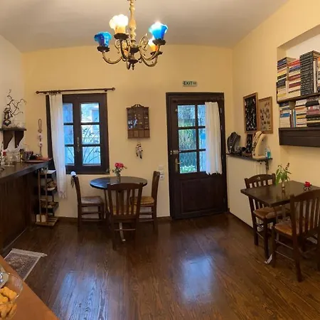 Filokalia בית הארחה 3*